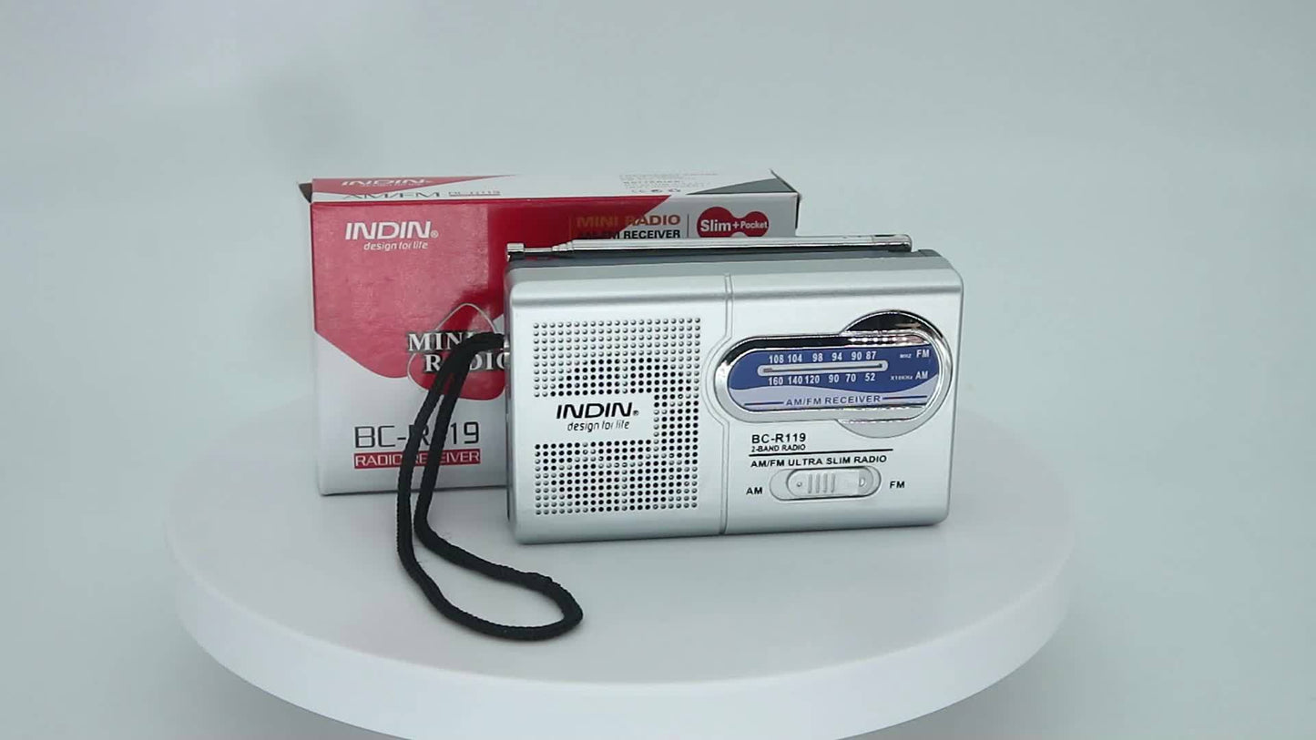 Rádio portátil AM/FM com antena telescópica, ideal para emergências, cortes de energia e aventuras ao ar livre.
